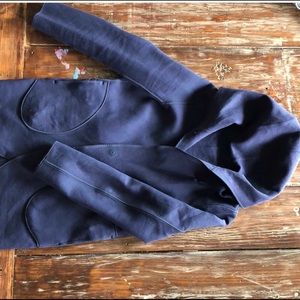 Lululemon City Bound Wrap